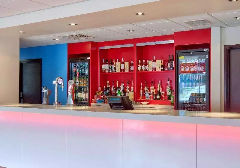 酒店 Travelodge Birmingham Airport