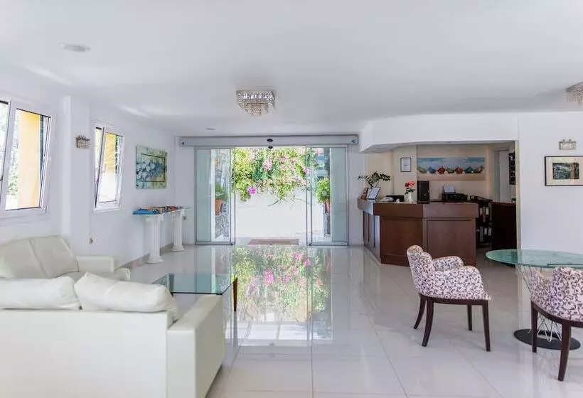 ホテル Xidas Garden