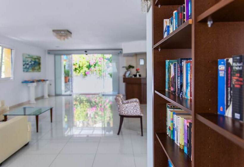 בית מלון כפרי Xidas Garden