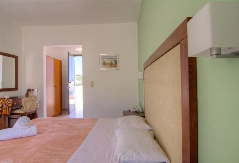 בית מלון כפרי Xidas Garden