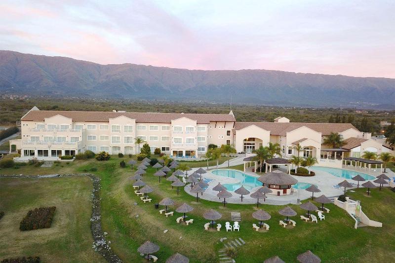 Howard Johnson Hotel Resort Villa De Merlo