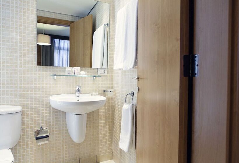 Xpress By Smallville