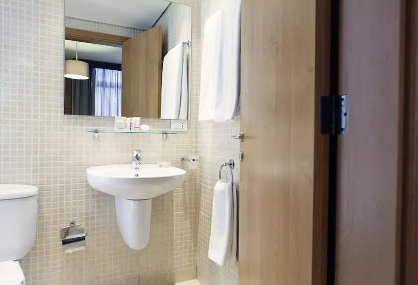 Xpress By Smallville