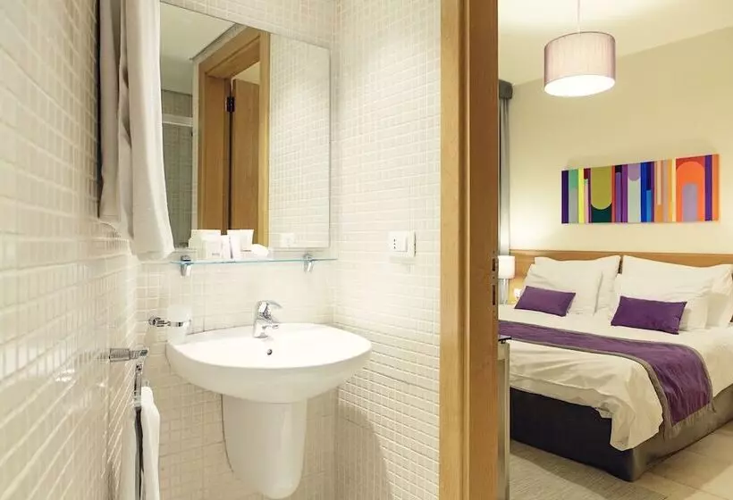 Xpress By Smallville