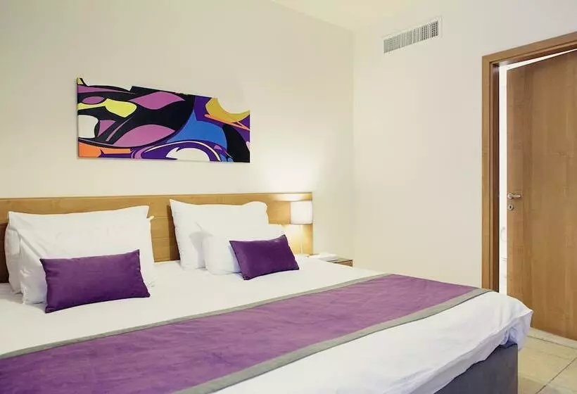 Xpress By Smallville