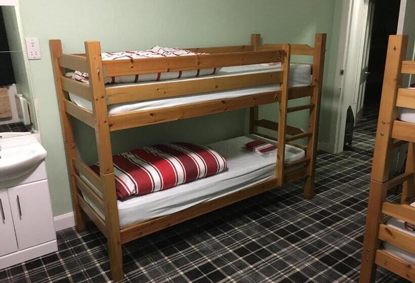 Hostel Chase The Wild Goose, By Fort William