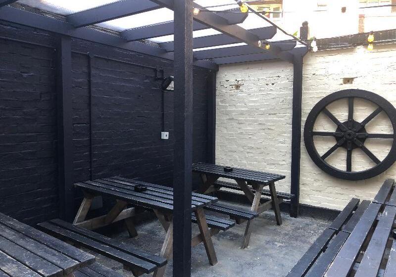 هاستل Publove @ The Steam Engine Waterloo