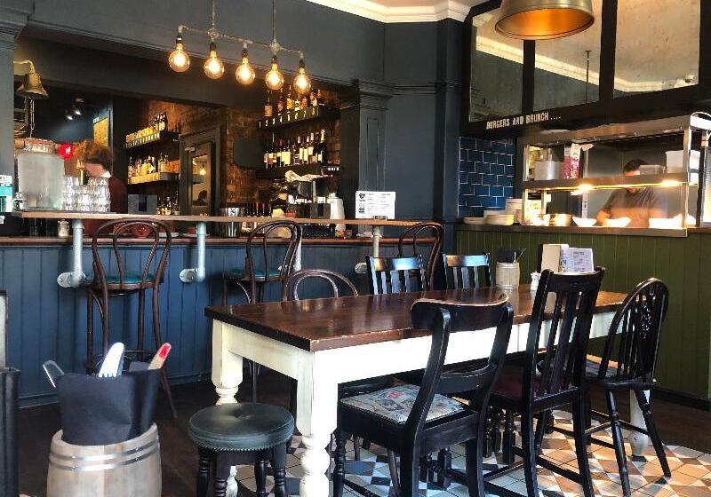 هاستل Publove @ The Steam Engine Waterloo