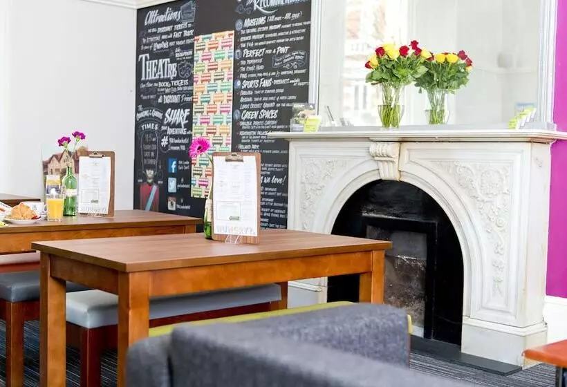 הוסטל Yha London Earl S Court