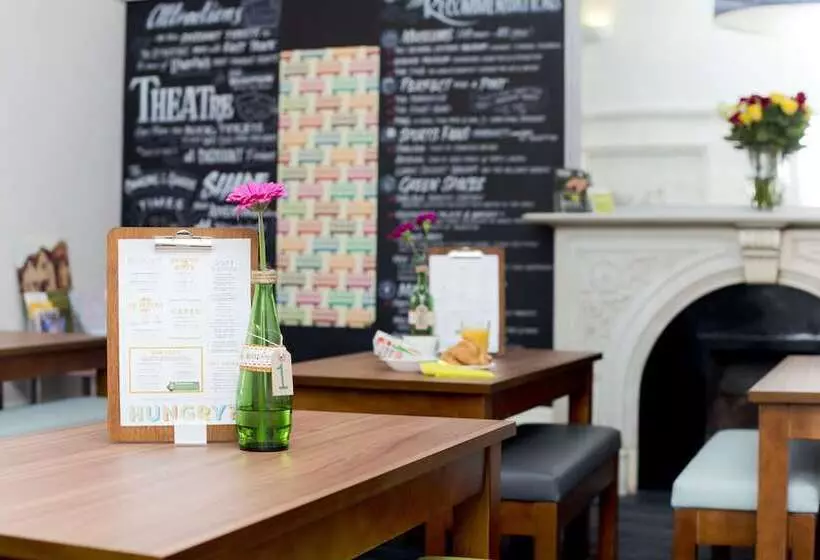 הוסטל Yha London Earl S Court