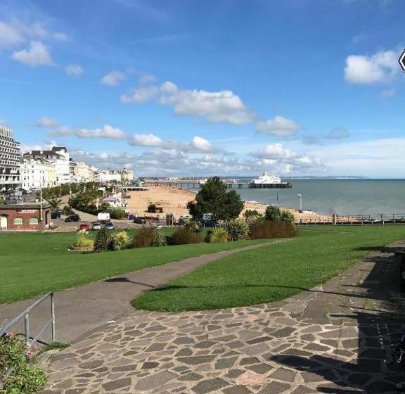 Carlton Court Hotel Eastbourne