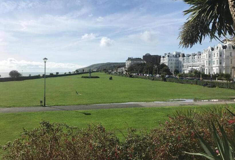 Carlton Court Hotel Eastbourne