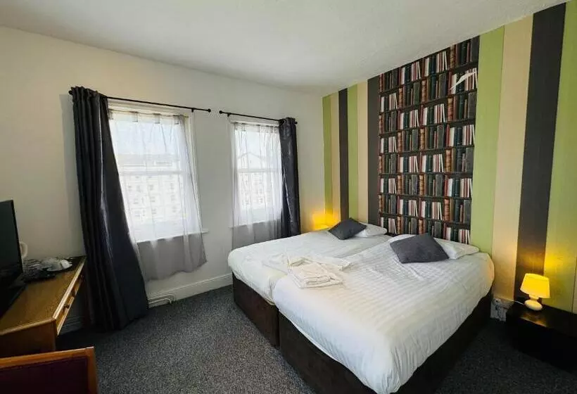 Carlton Court Hotel Eastbourne