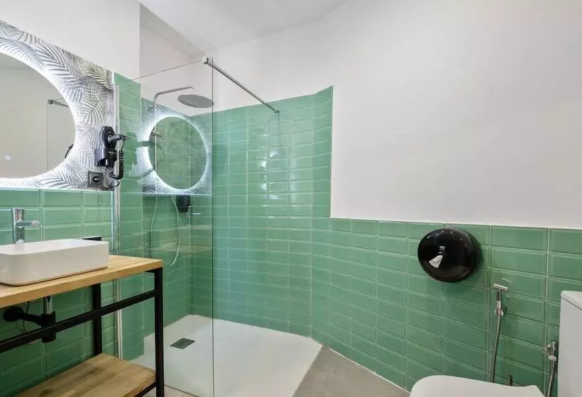 Hostelli Malaga City Suites