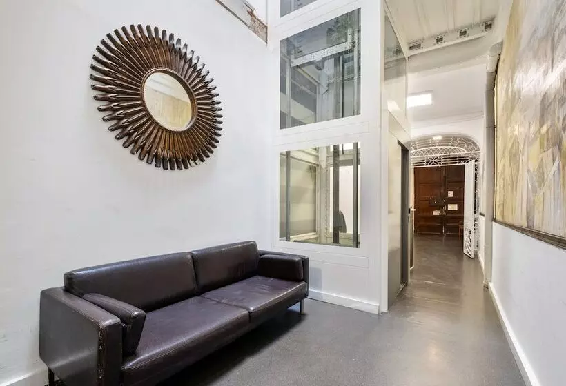 Hostelli Malaga City Suites