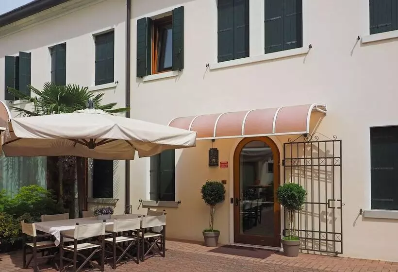 בית מלון כפרי Cris