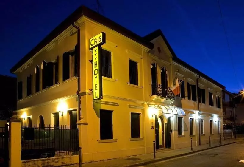 בית מלון כפרי Cris