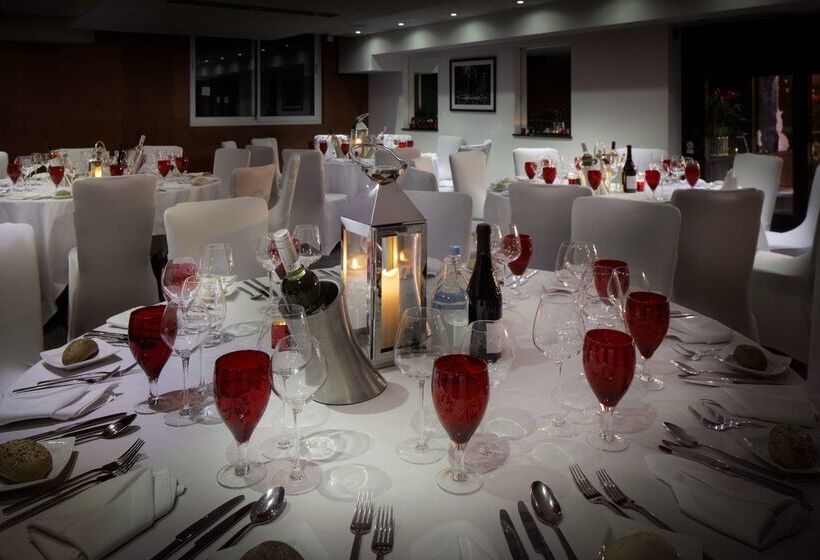 Отель Doubletree By Hilton London Greenwich