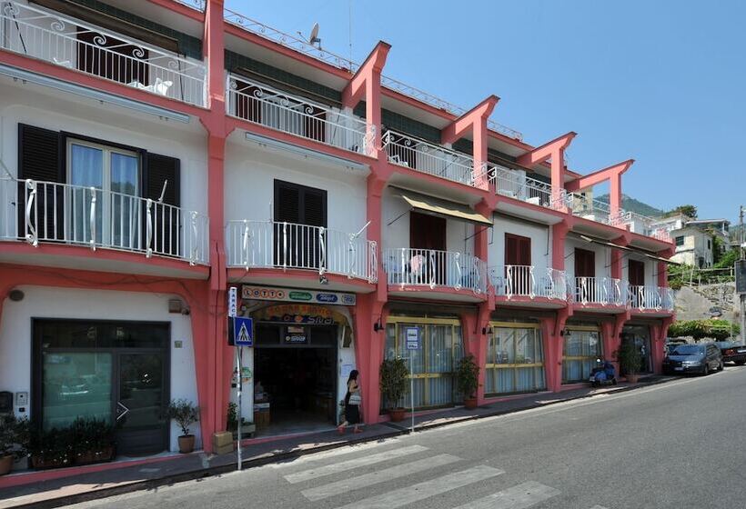 בית מלון כפרי Europa