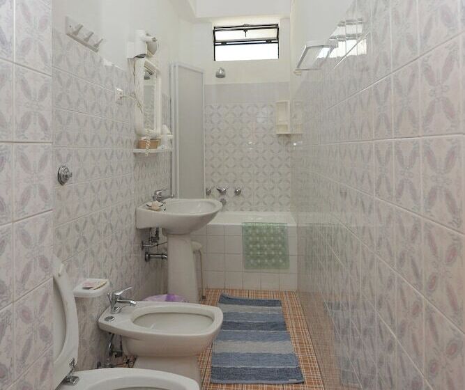 בית מלון כפרי Europa