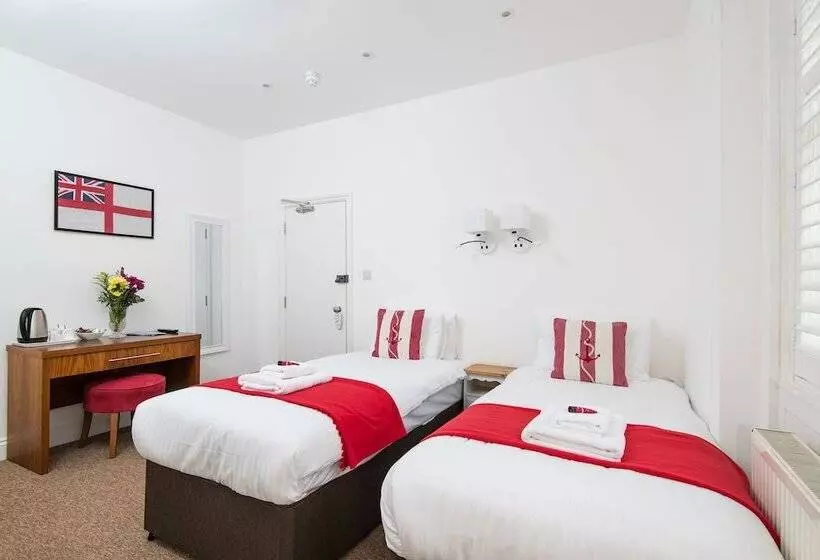 هتل Hamptons Brighton