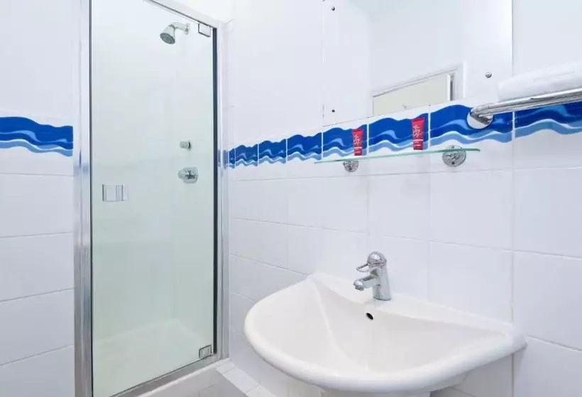 هتل Hamptons Brighton