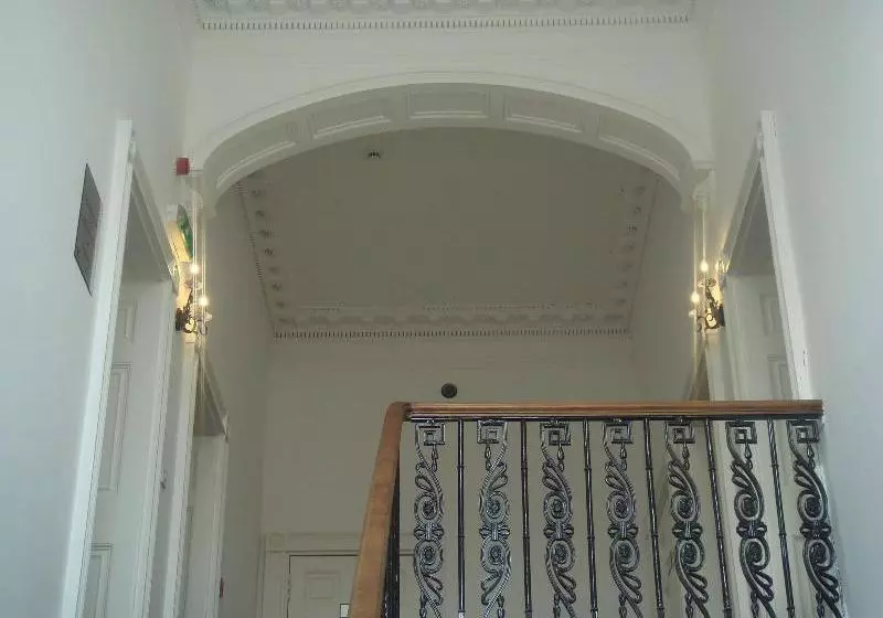 Lomond Airport Hotel