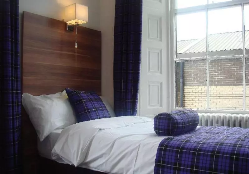 Lomond Airport Hotel