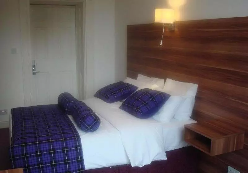 Lomond Airport Hotel