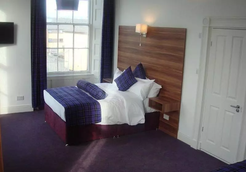 Lomond Airport Hotel