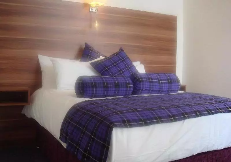 Lomond Airport Hotel