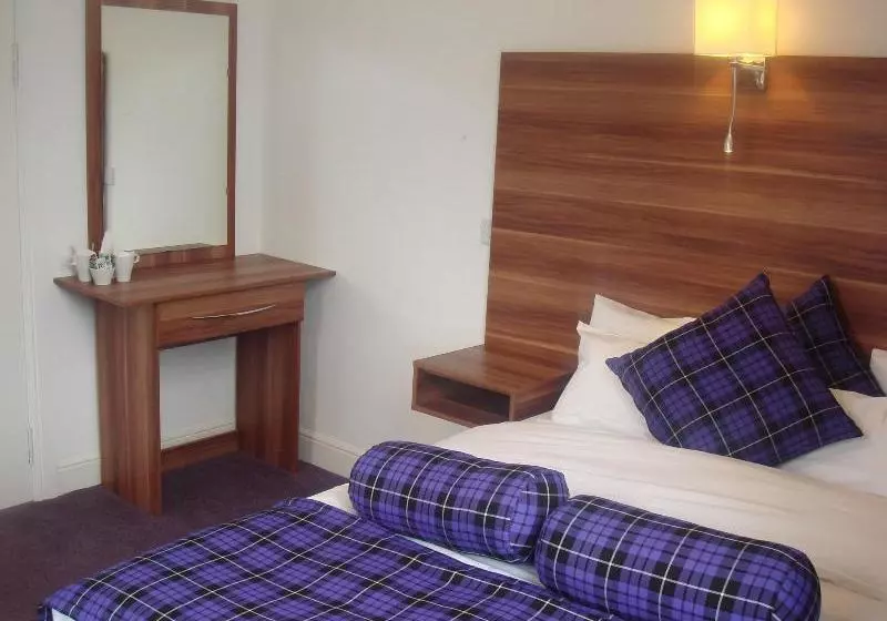 Lomond Airport Hotel