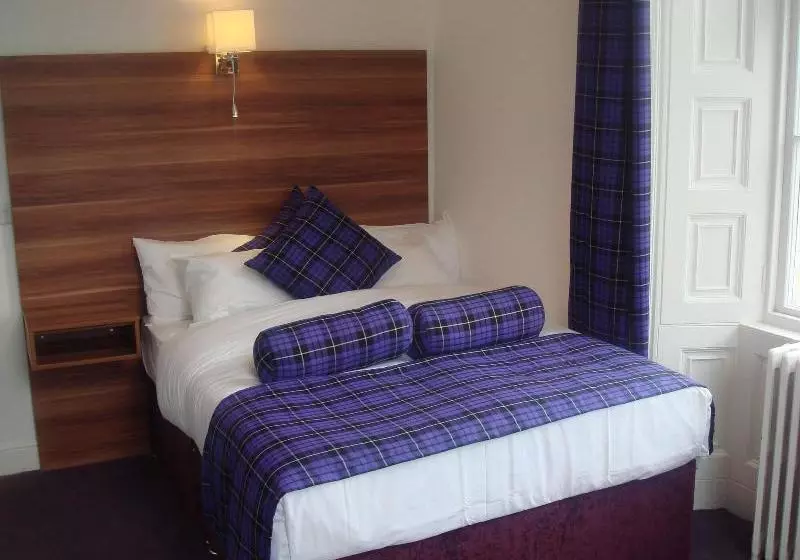 Lomond Airport Hotel