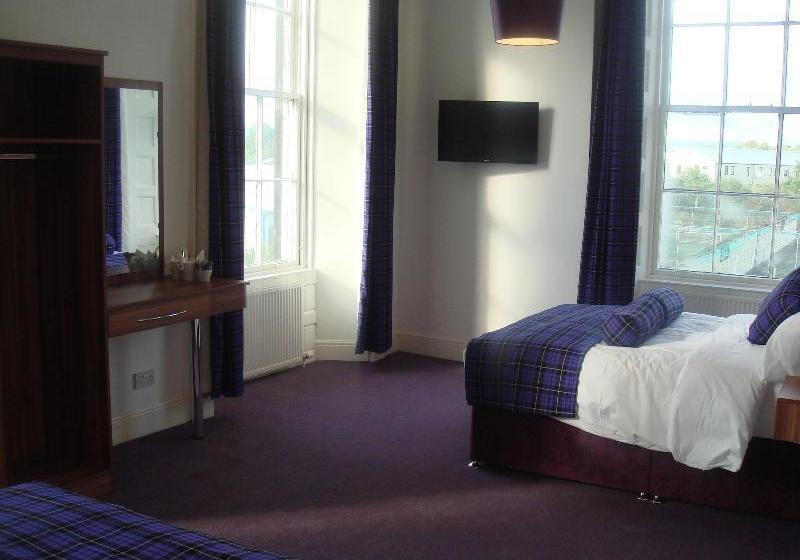 Lomond Airport Hotel