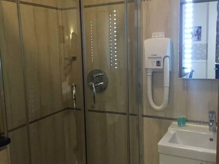 Paddington Apartments