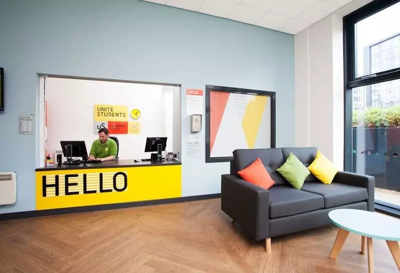 レジデンス Chalmers Street