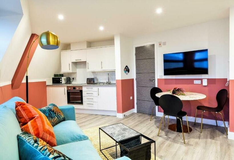 Your Apartment I Clifton Village