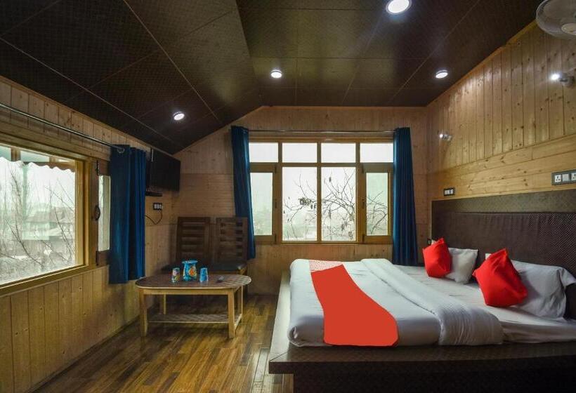 Hotel Oyo 66476  Divine Kashmir