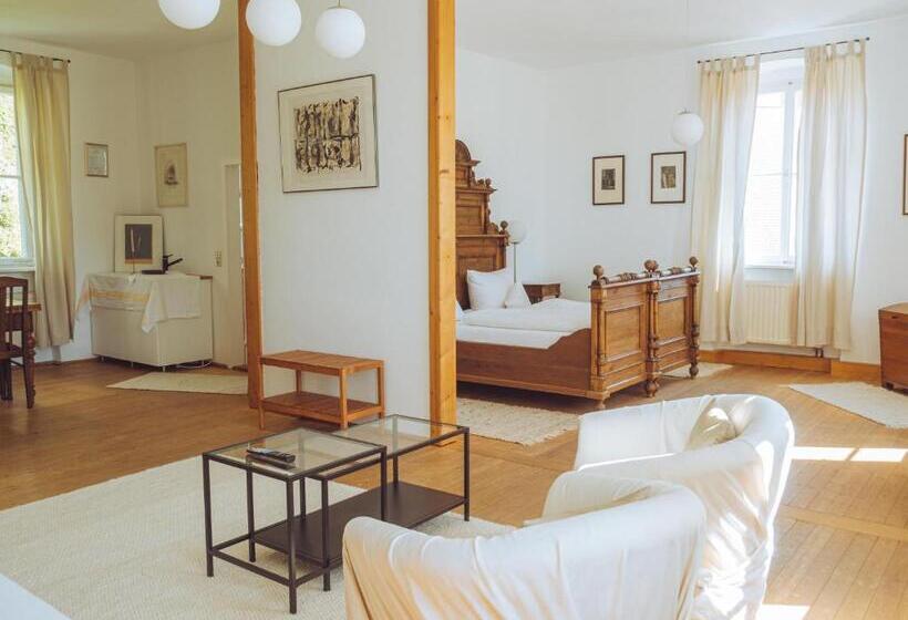 Hotel Schloss Raitenbuch