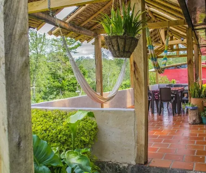 ペンション Monte Verde Cabañas & Camping