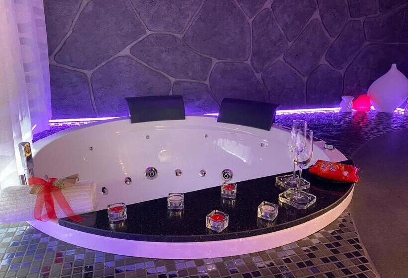 پانسیون Th Luxury Fly