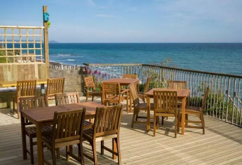 Retkeilymaja Inn On The Shore