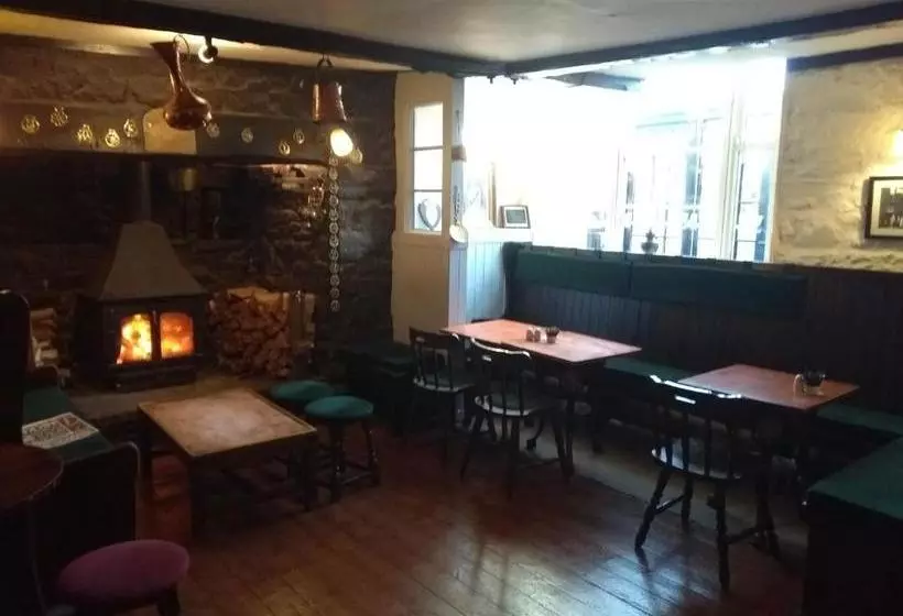 Nocleg ze śniadaniem Llanerch Inn