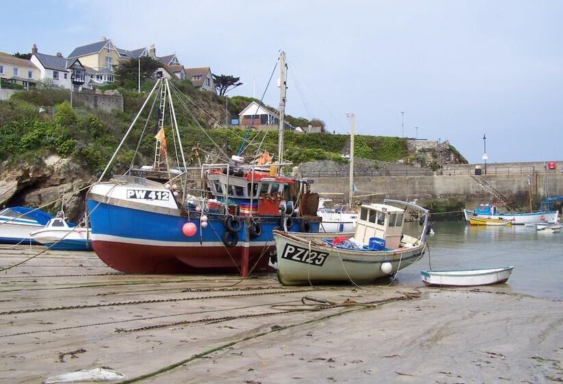 Trevellis Bed And Breakfast