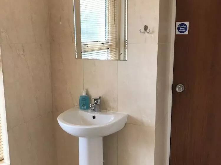 Trevellis Bed And Breakfast