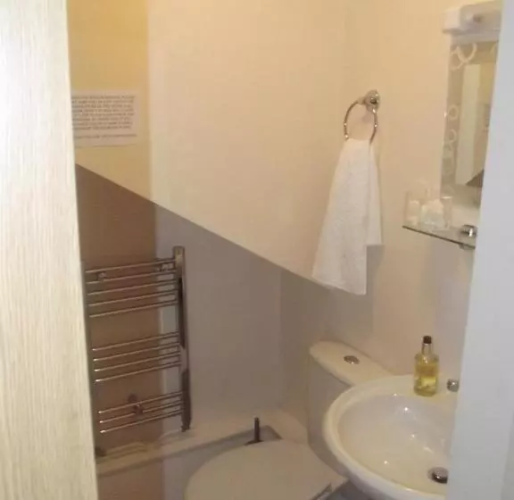 צימר Tudor House