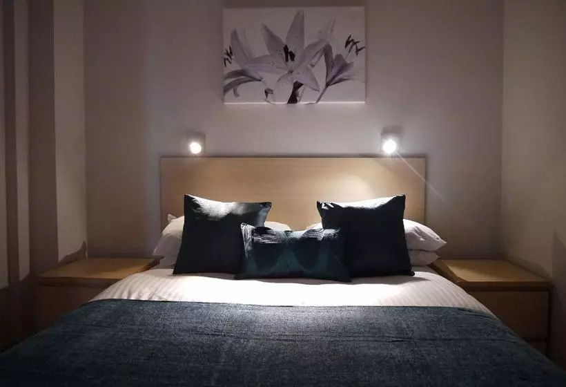Our City Apartments Shaftesbury House