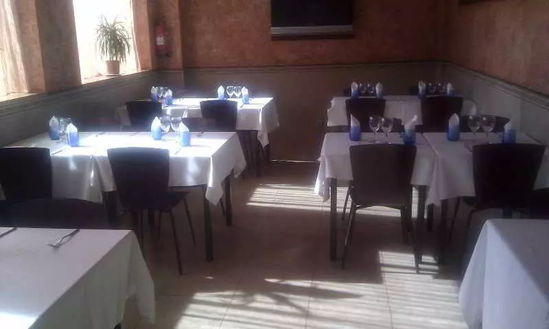 ユースホステル Hostal Restaurante La Florida