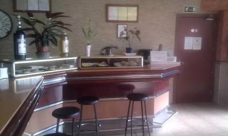 ユースホステル Hostal Restaurante La Florida