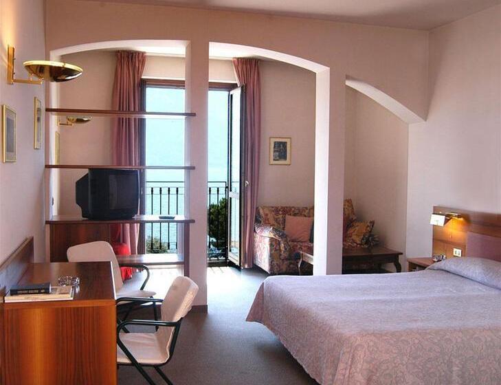 فندق Albergo Moderno